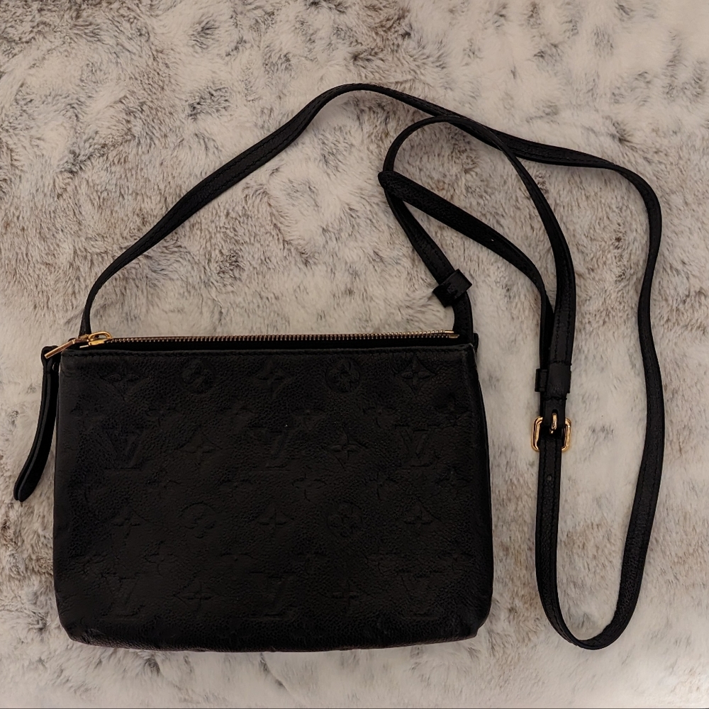 SOLD💥 Authentic!! Louis Vuitton Twice Empreinte cross body - box and dust bag - Picture 2 of 15